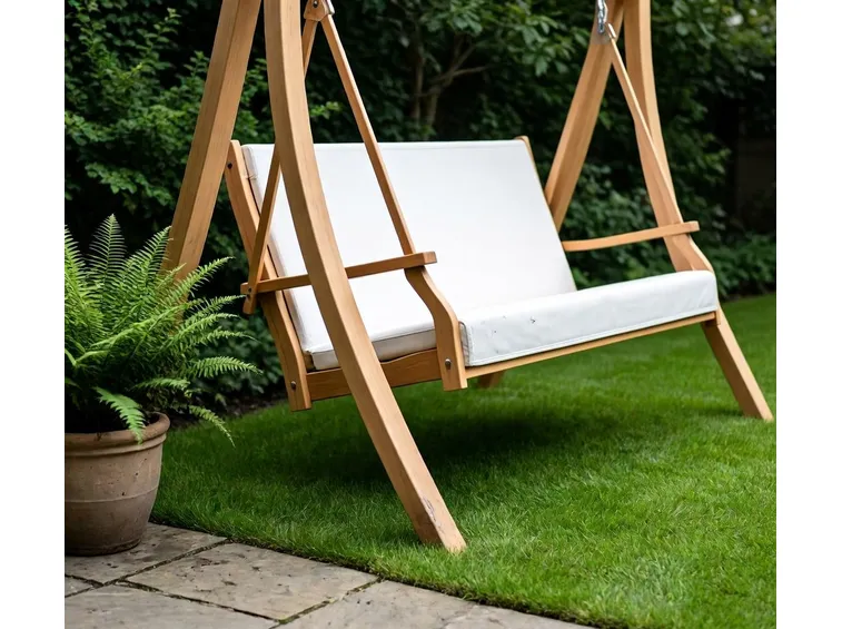 dondolo per giardino in legno