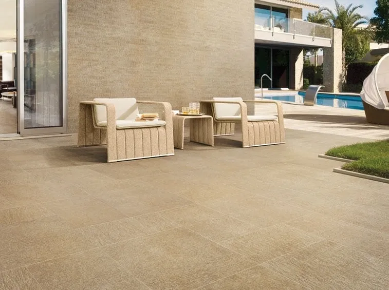Pavimento con arredo combinato
