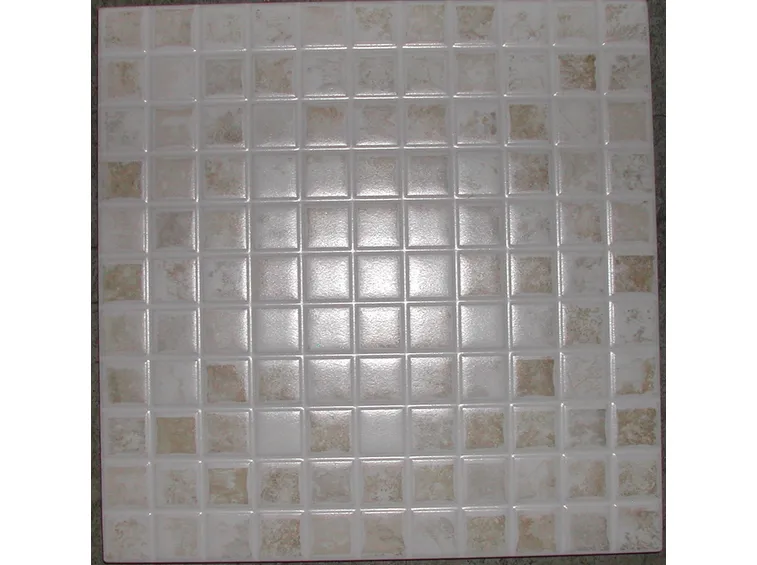 Piastrelle usate per rivestimento