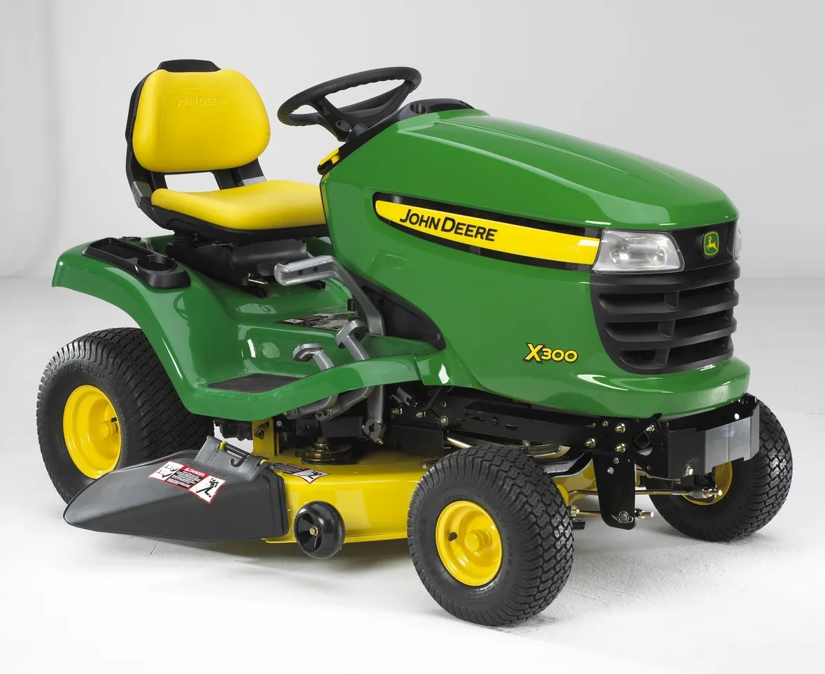 Trattorino John Deere X300