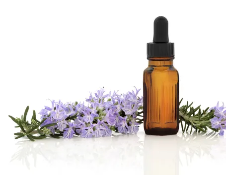 olio essenziale al rosmarino