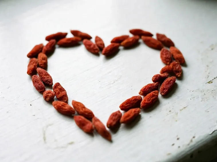 I benefici apportati dalle bacche di Goji, nascondono anche qualche insidia.