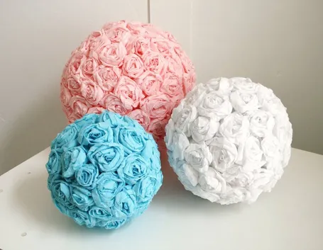 fare fiori di carta crespa